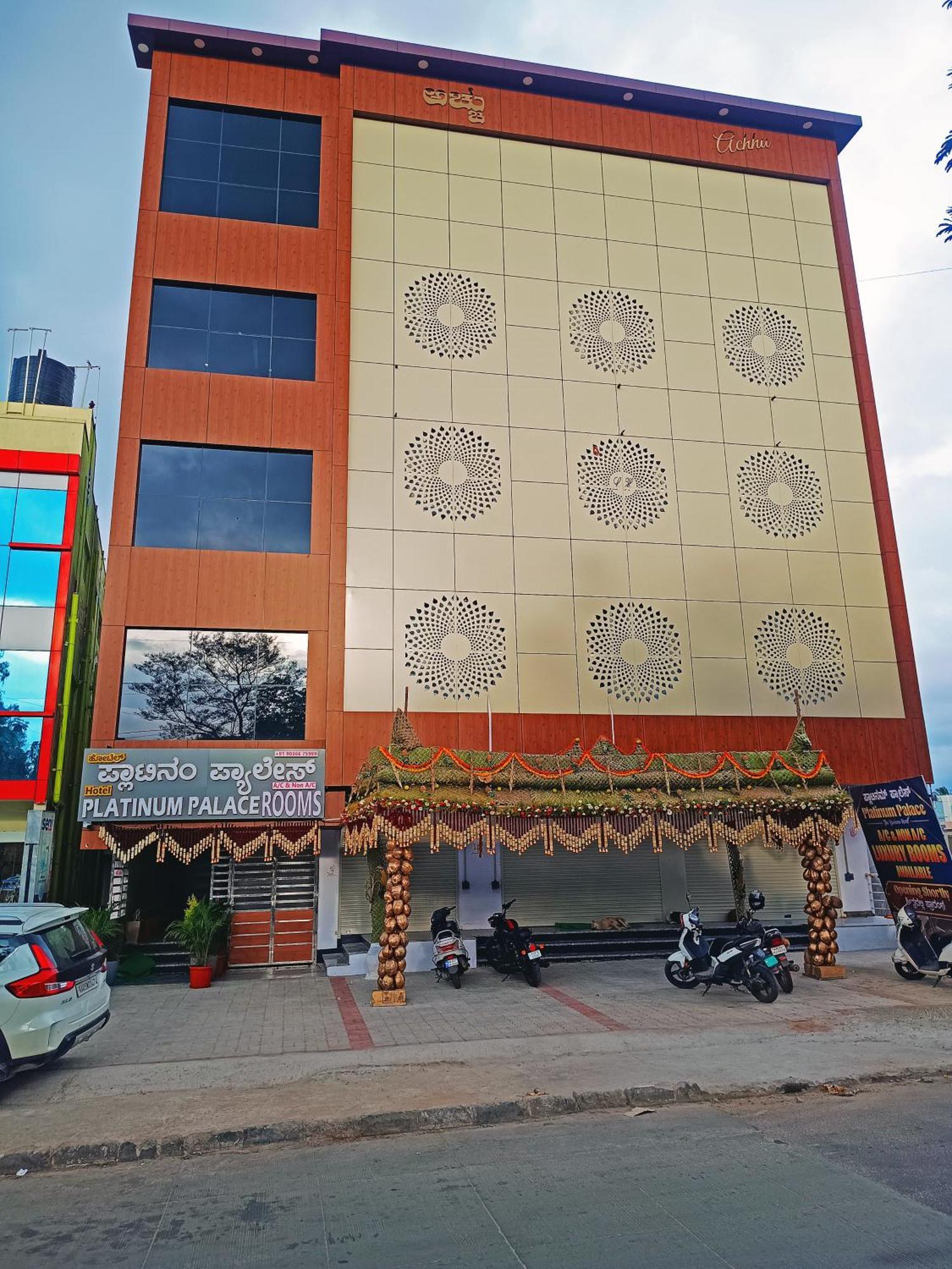 Hotel Achhu Palace Bangalore Exterior foto